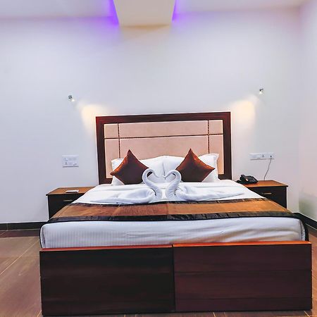 Skylar Seaview Beach Resort & Ayurveda Varkala Exterior photo