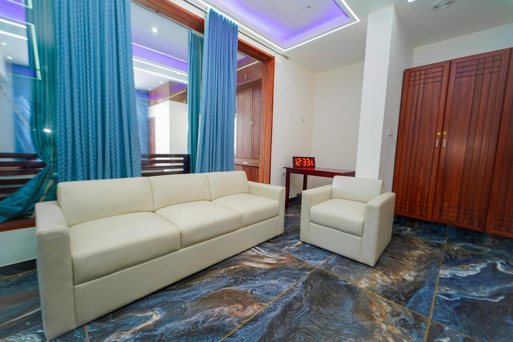 Skylar Seaview Beach Resort & Ayurveda Varkala Exterior photo
