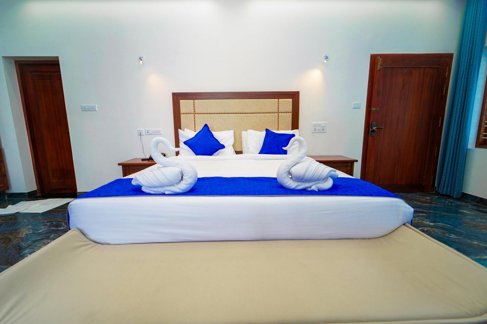 Skylar Seaview Beach Resort & Ayurveda Varkala Exterior photo