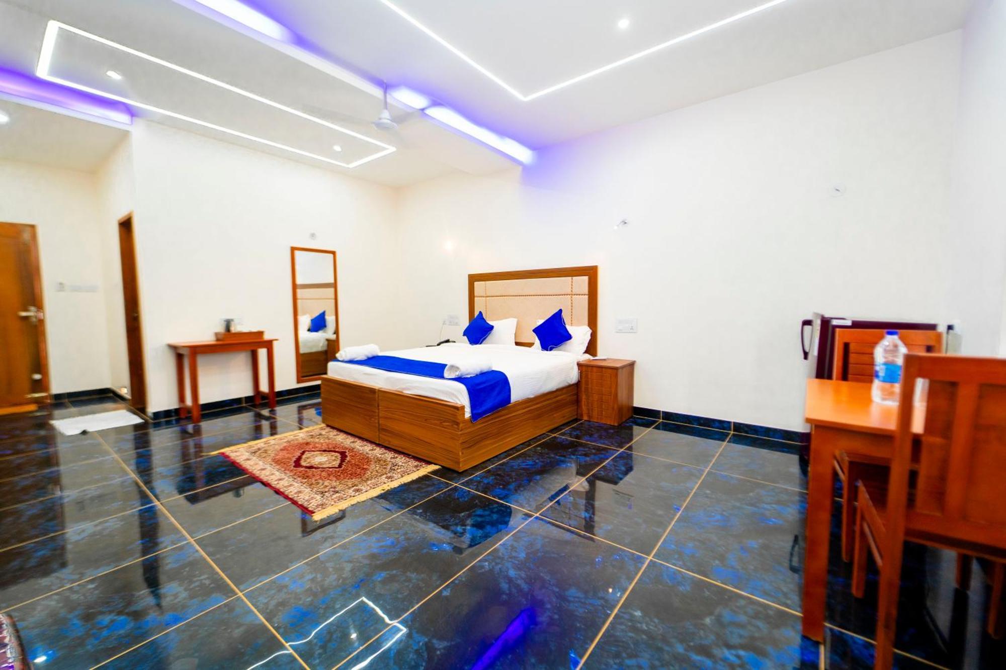 Skylar Seaview Beach Resort & Ayurveda Varkala Exterior photo