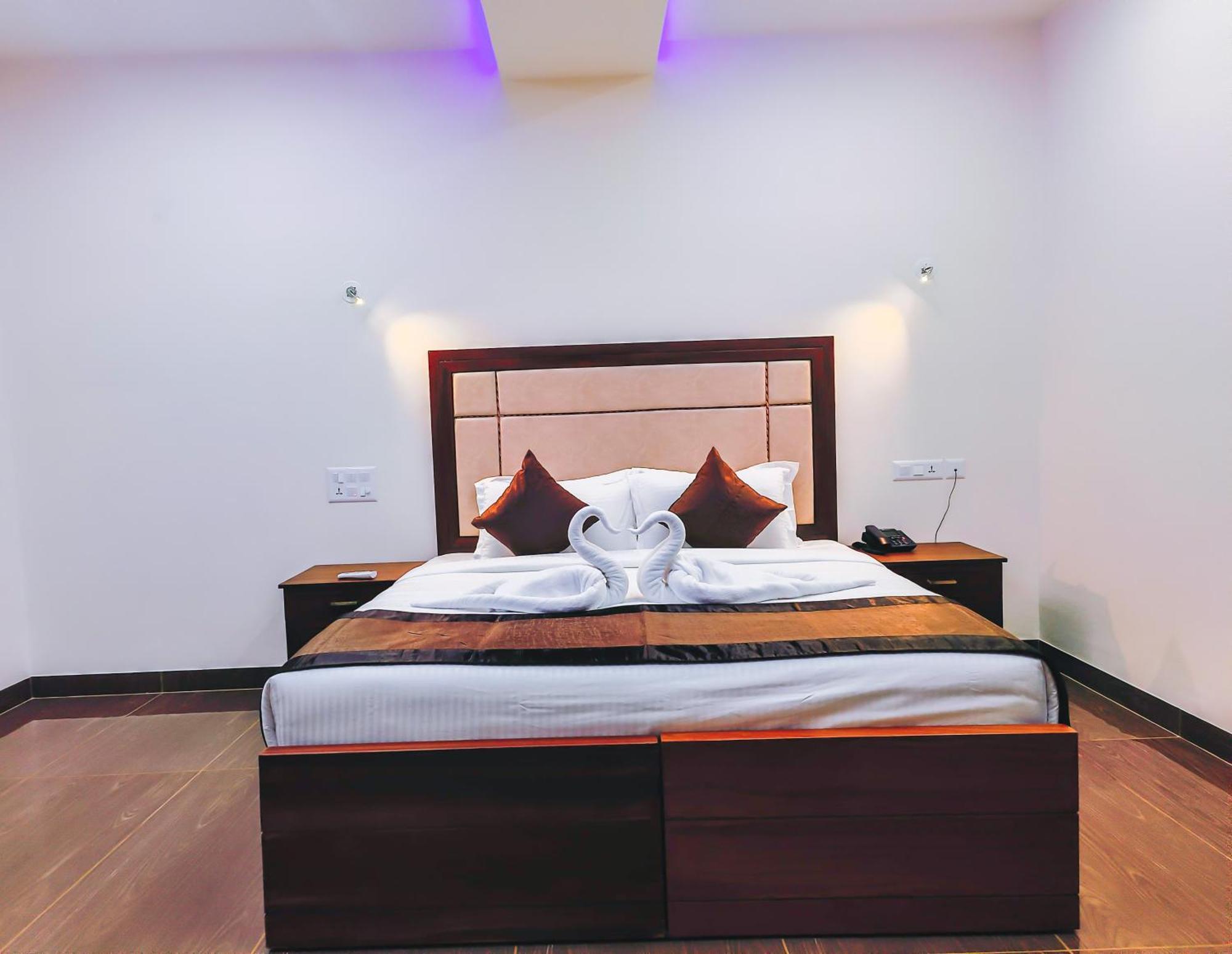 Skylar Seaview Beach Resort & Ayurveda Varkala Exterior photo