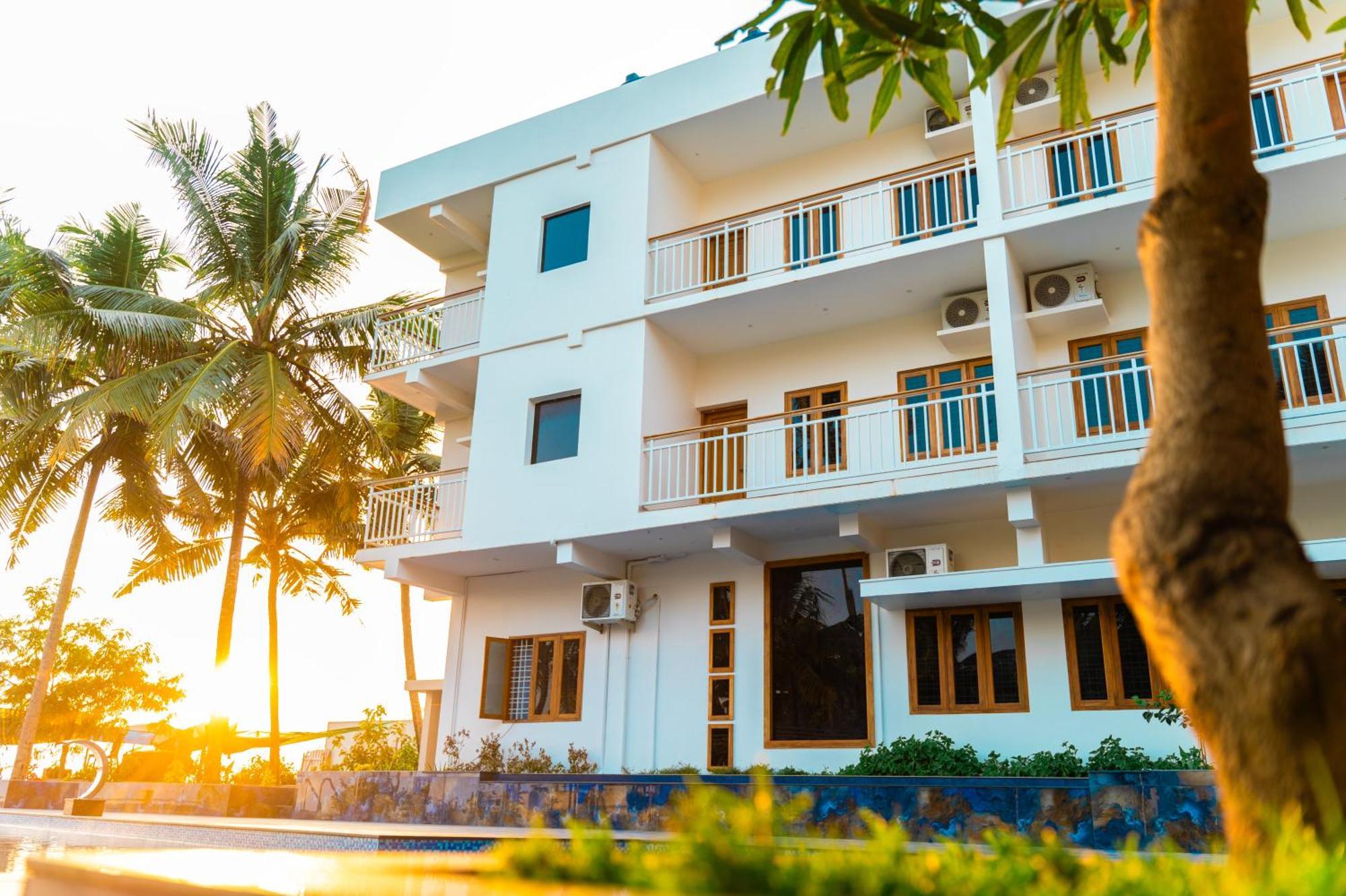 Skylar Seaview Beach Resort & Ayurveda Varkala Exterior photo
