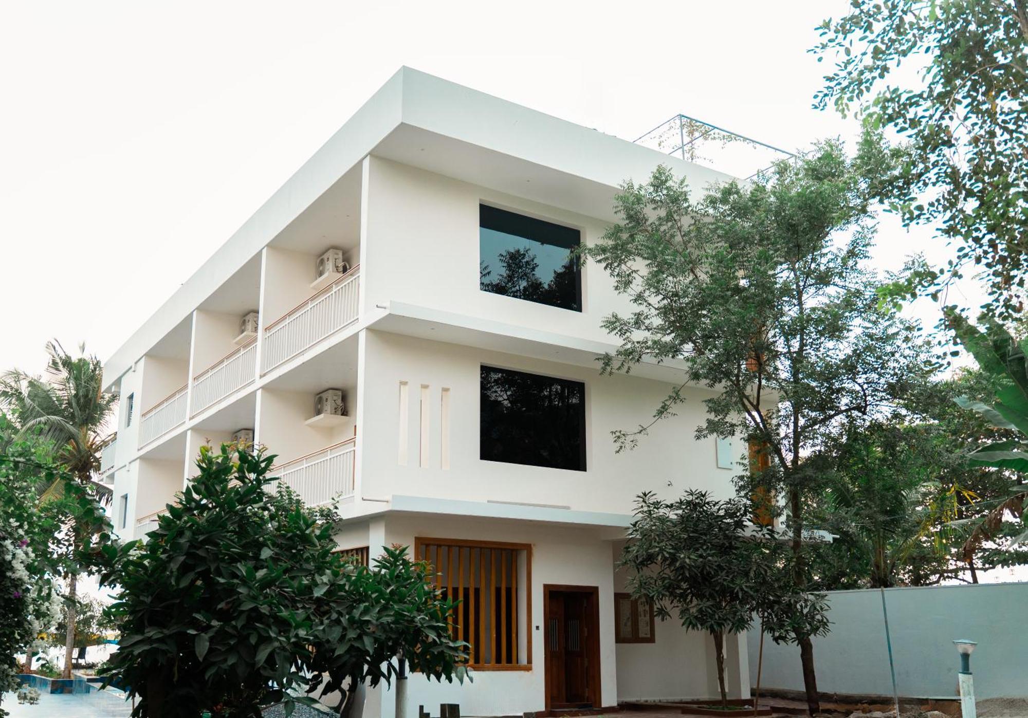 Skylar Seaview Beach Resort & Ayurveda Varkala Exterior photo