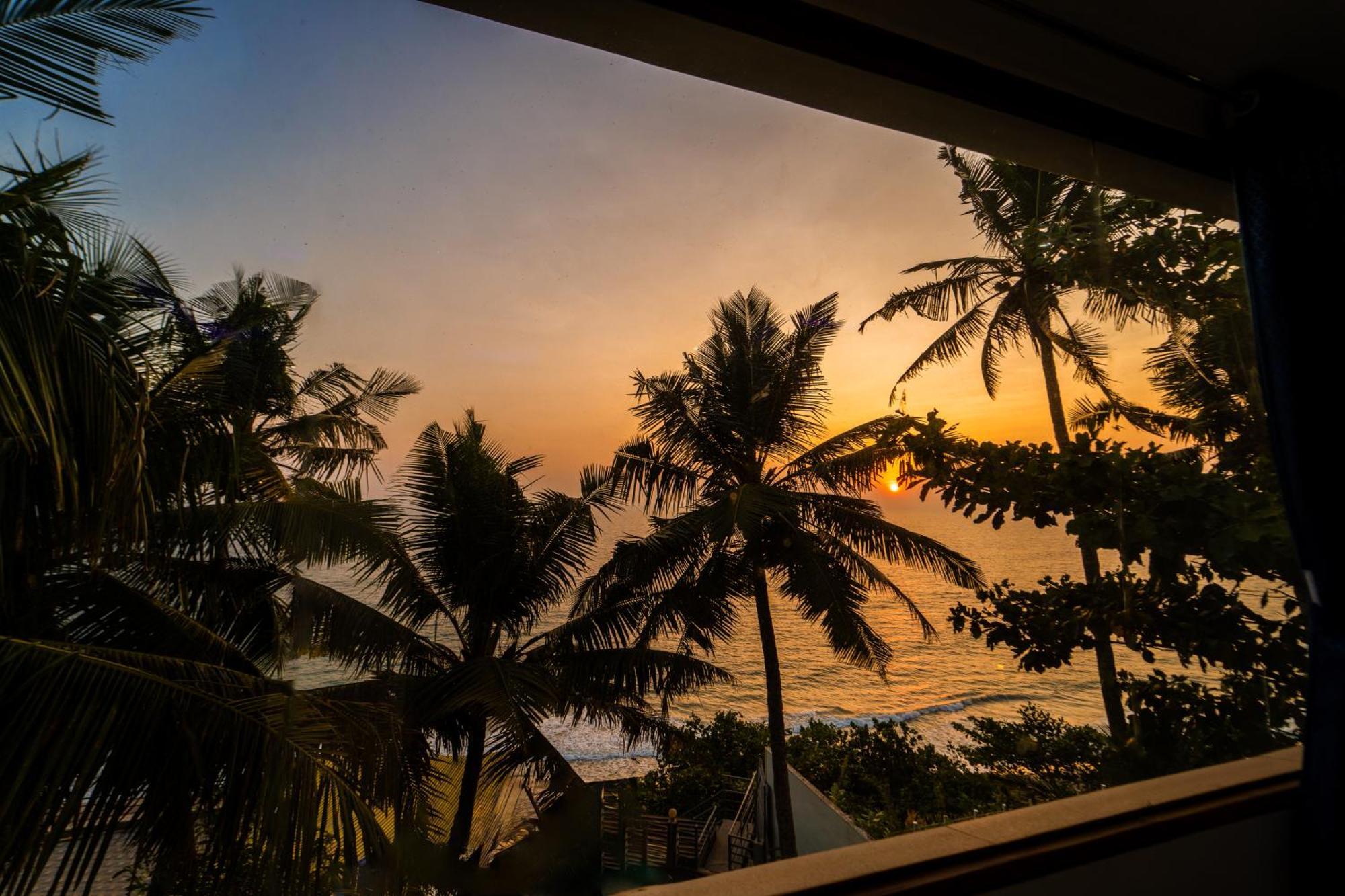Skylar Seaview Beach Resort & Ayurveda Varkala Exterior photo